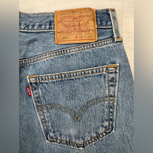Levi's Other - Levi's 501 Men's Jeans 34x34 Blue 5-Pocket Button Fly Red Tab (Actual‎ 33x33)